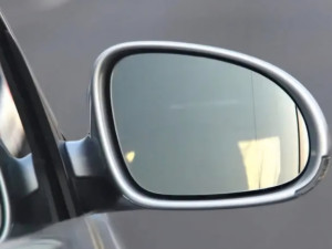 Staklo ogledalo retrovizora VW golf 5 V