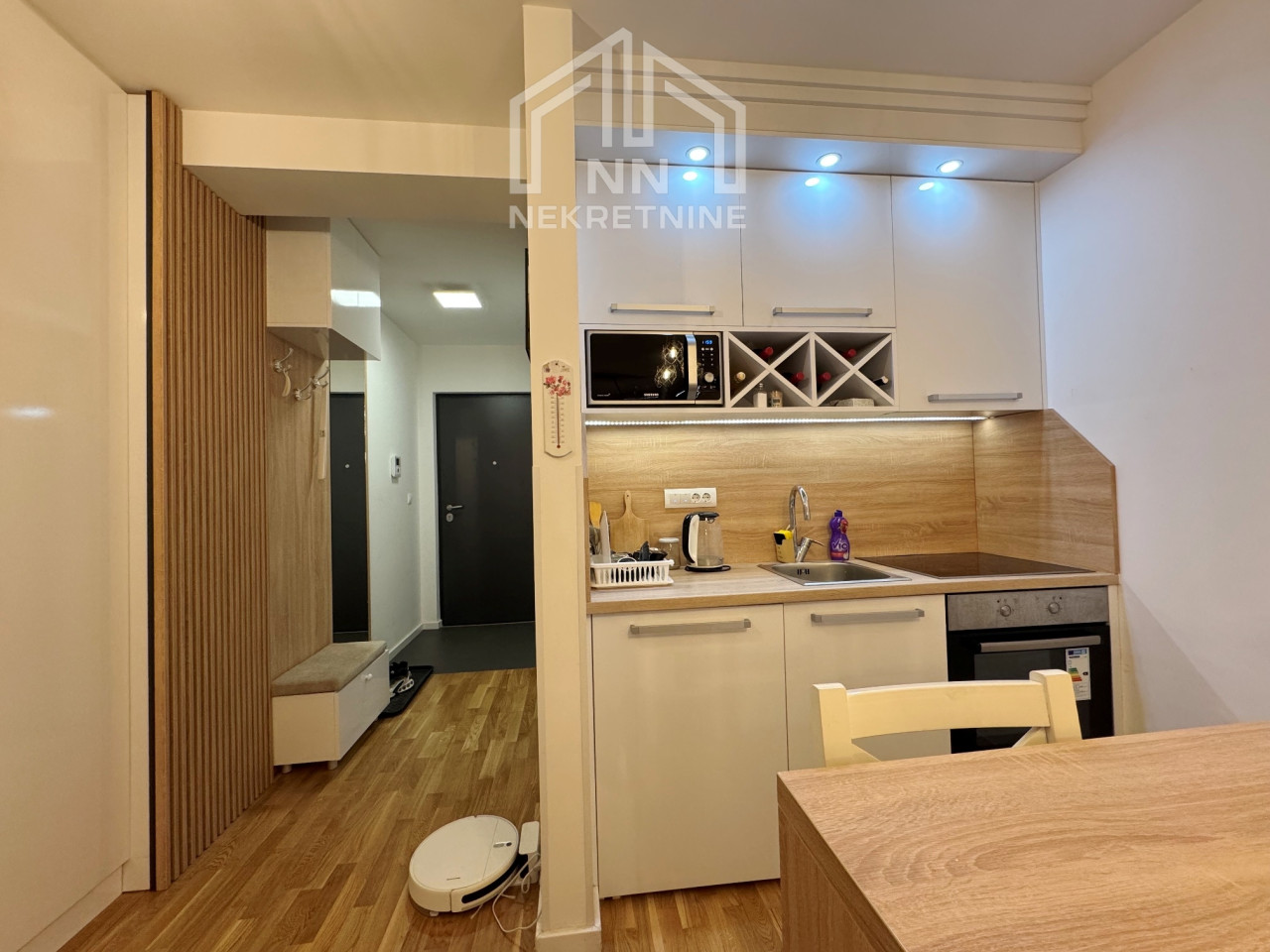 NN Nekretnine : Trosoban apartman sa garažom - Bjelašnica photo 5