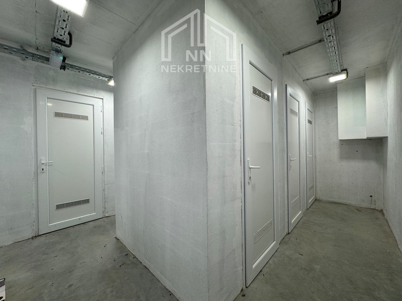 NN Nekretnine : Trosoban apartman sa garažom - Bjelašnica 19