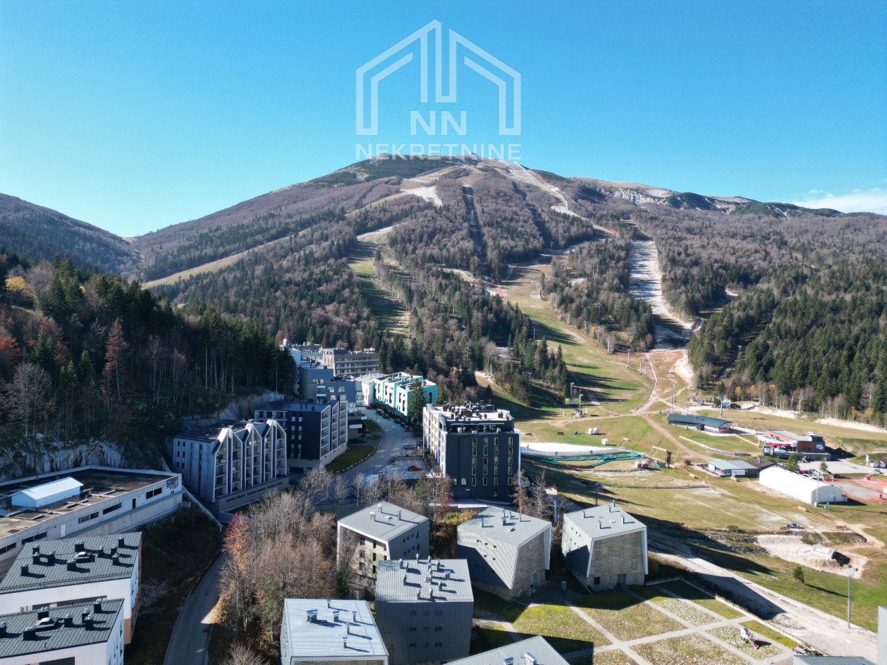 NN Nekretnine : Trosoban apartman sa garažom - Bjelašnica 23