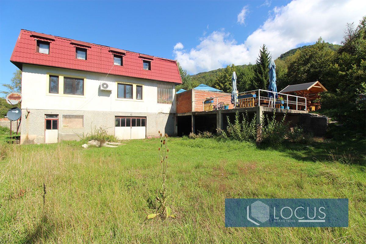 LOCUS prodaje: Restoran sa motelom, Ilovice, Trnovo 8