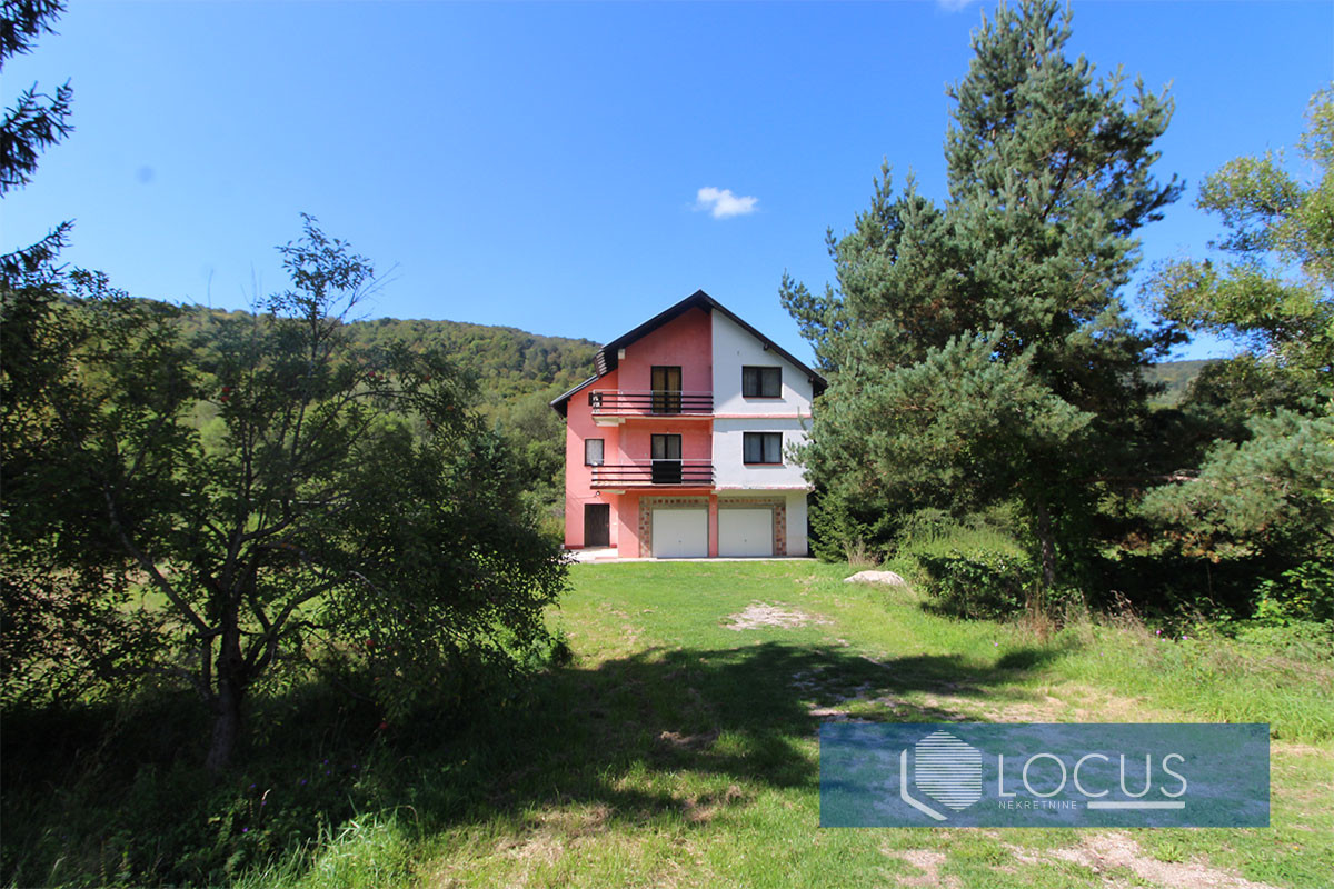 LOCUS prodaje: Restoran sa motelom, Ilovice, Trnovo 15