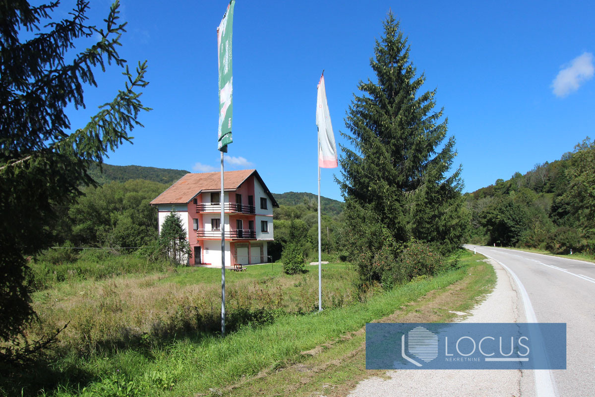 LOCUS prodaje: Restoran sa motelom, Ilovice, Trnovo 20
