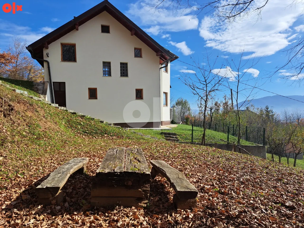 KUCA/VIKENDICA RAKOVICA(ILIDZA) 1780m2 2