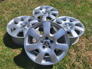 Alu felge 16 5x100 original VW Golf 4 Bora Polo Škoda Rapid Fabia