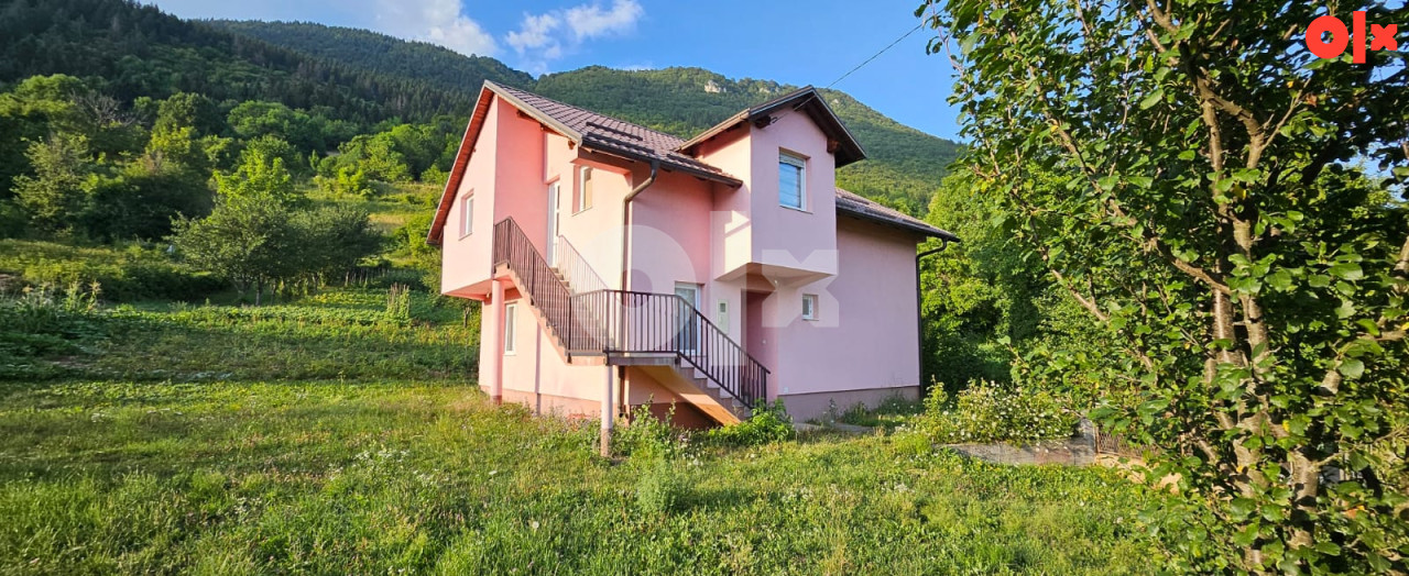 Kuća Travnik,šešići