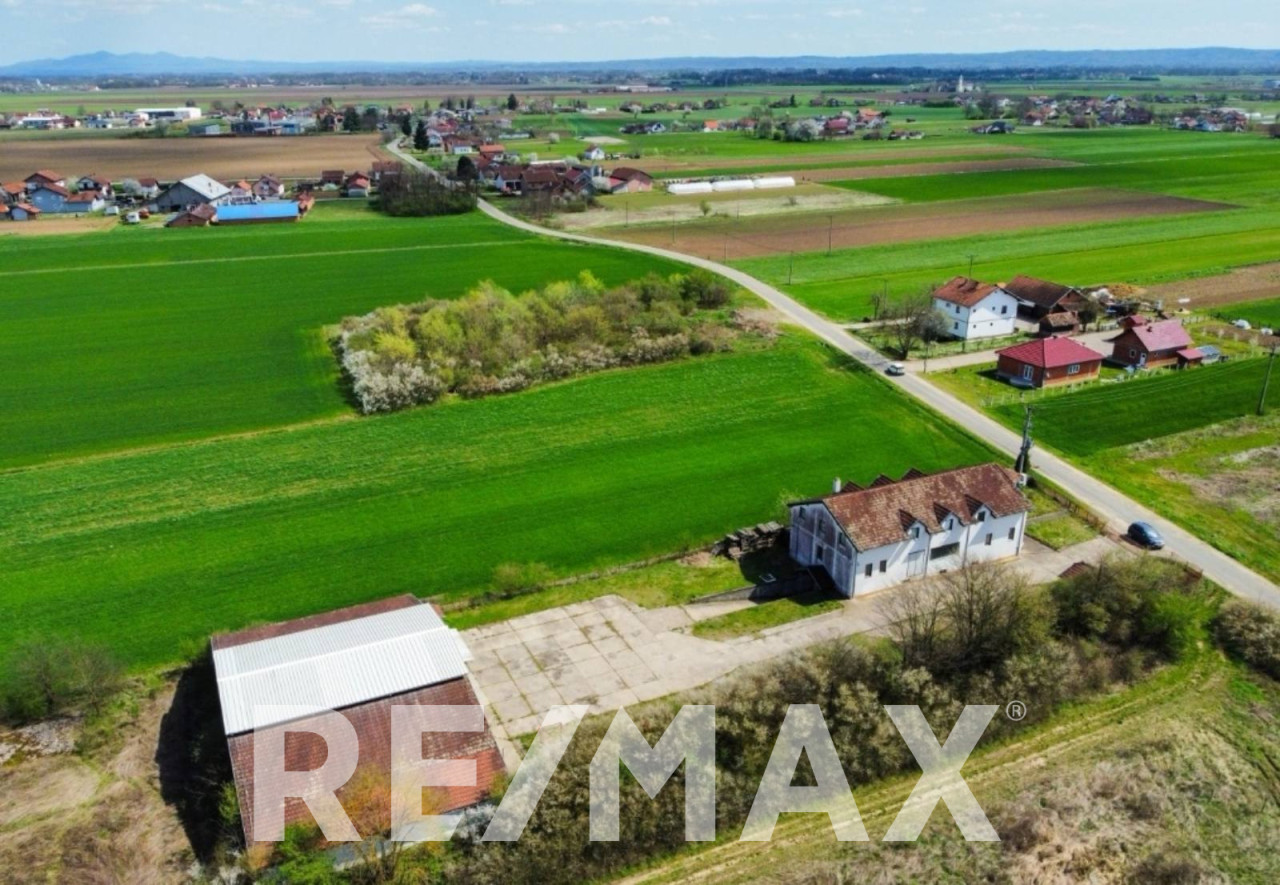 Poslovni kompleks - 938m2, 3 objekta, parcela 5243m2, Romanovci 2