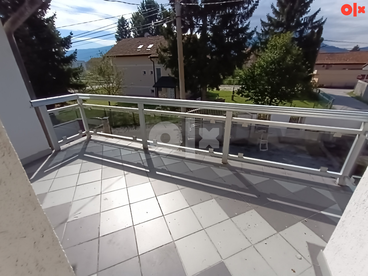Kuća  250 m2 parcela 409 m2 Doglodi Stup 21