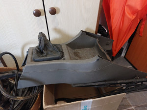 plastika sa kožicom mjenjača Audi 80 Jaje