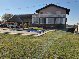 Kuća sa bazenom na placu 5.871m2  ID 4136/DŠ