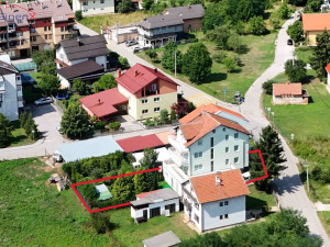 Kuća na tri sprata sa garažom i poslovnim prostorom/Otes/ photo 1
