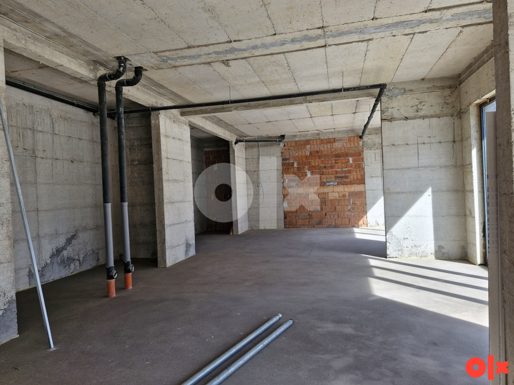 Poslovni prostor Istočno Sarajevo 160m2 2