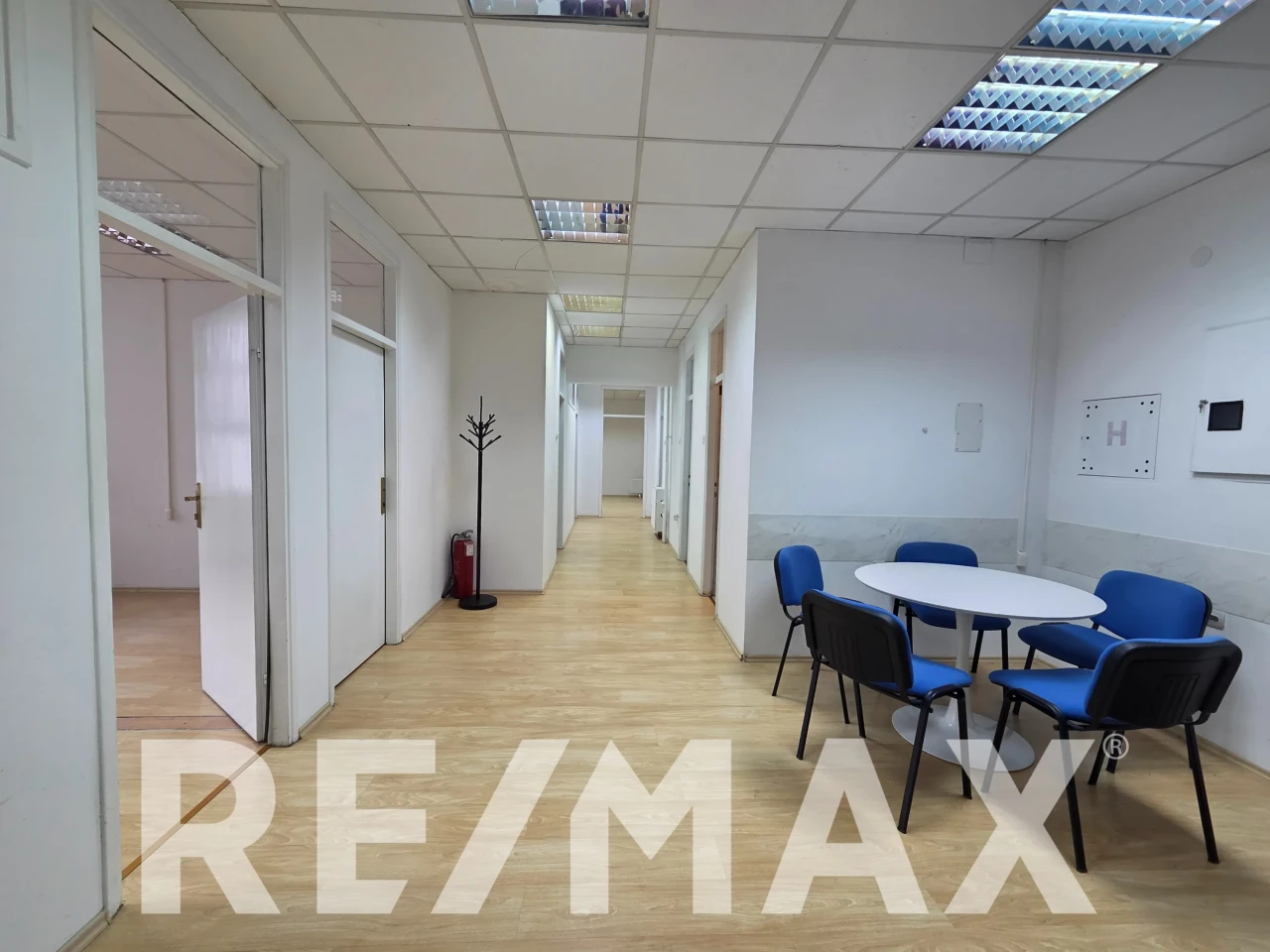 Poslovni prostor 127m2, 5 prostorija, Zanatski centar Jevrejska 11