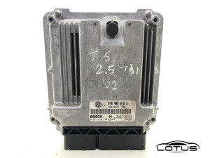 Kompjuter motora ECU VW T5 2.5 TDI 070906016A