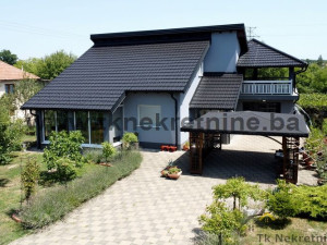 Kuća novije gradnje sa garažom i šadrvanom, Bokavići