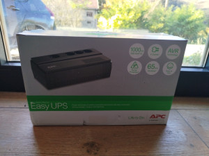 APC Easy UPS 1000VA (600W) Pouzdana zaštita za vaše uređaje
