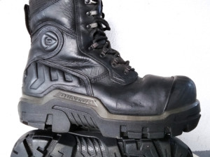 Cizme kozne Dunlop-44-43 broj