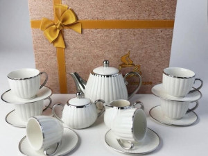 Porculanski set za kafu, caj za 6 osoba, elegantni dizajn