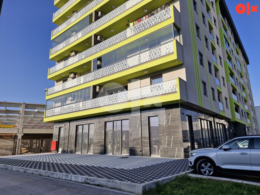 Poslovni prostor Istočno Sarajevo 350m2 2