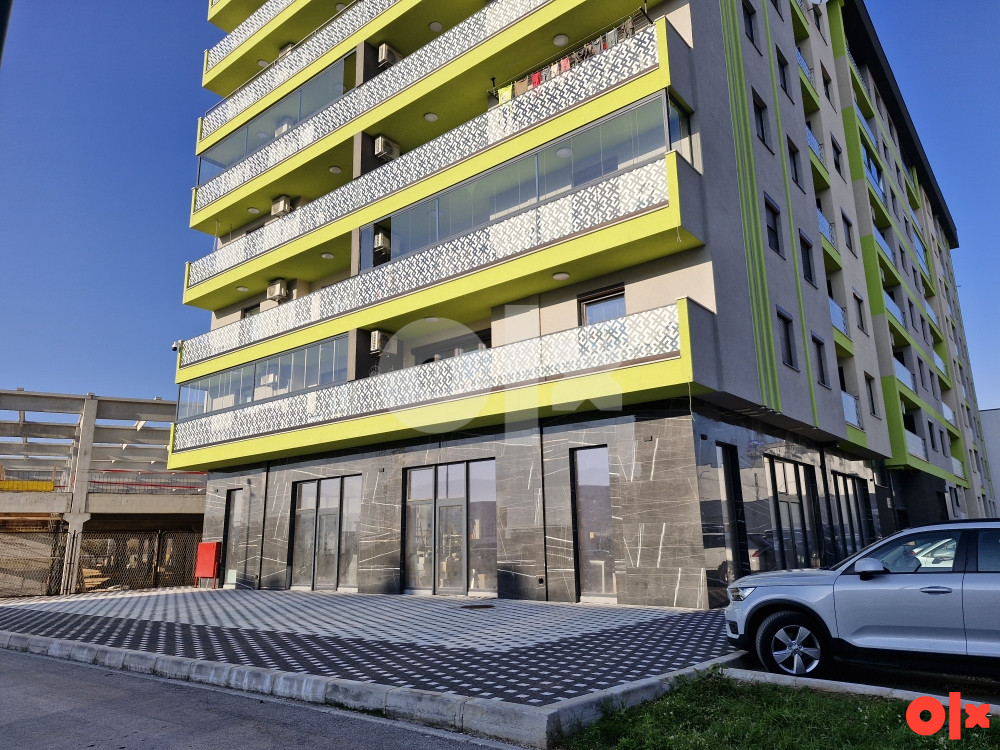 Poslovni prostor Istočno Sarajevo 350m2 4