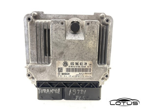 Kompjuter motora ECU VW TOURAN 1.9 TDI 03G906021RN