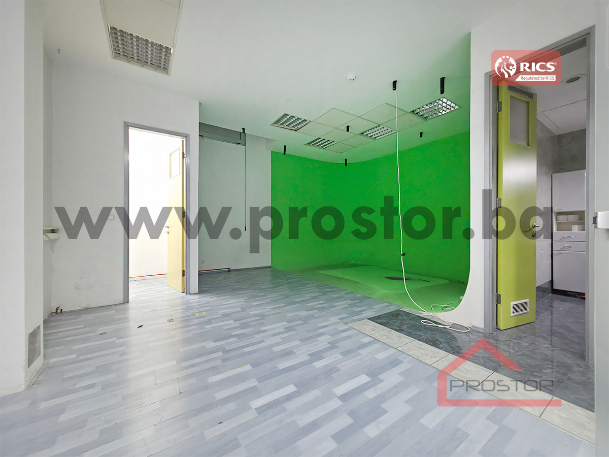 PROSTOR izdaje: Poslovni prostor, 77m2, Bjelave 3