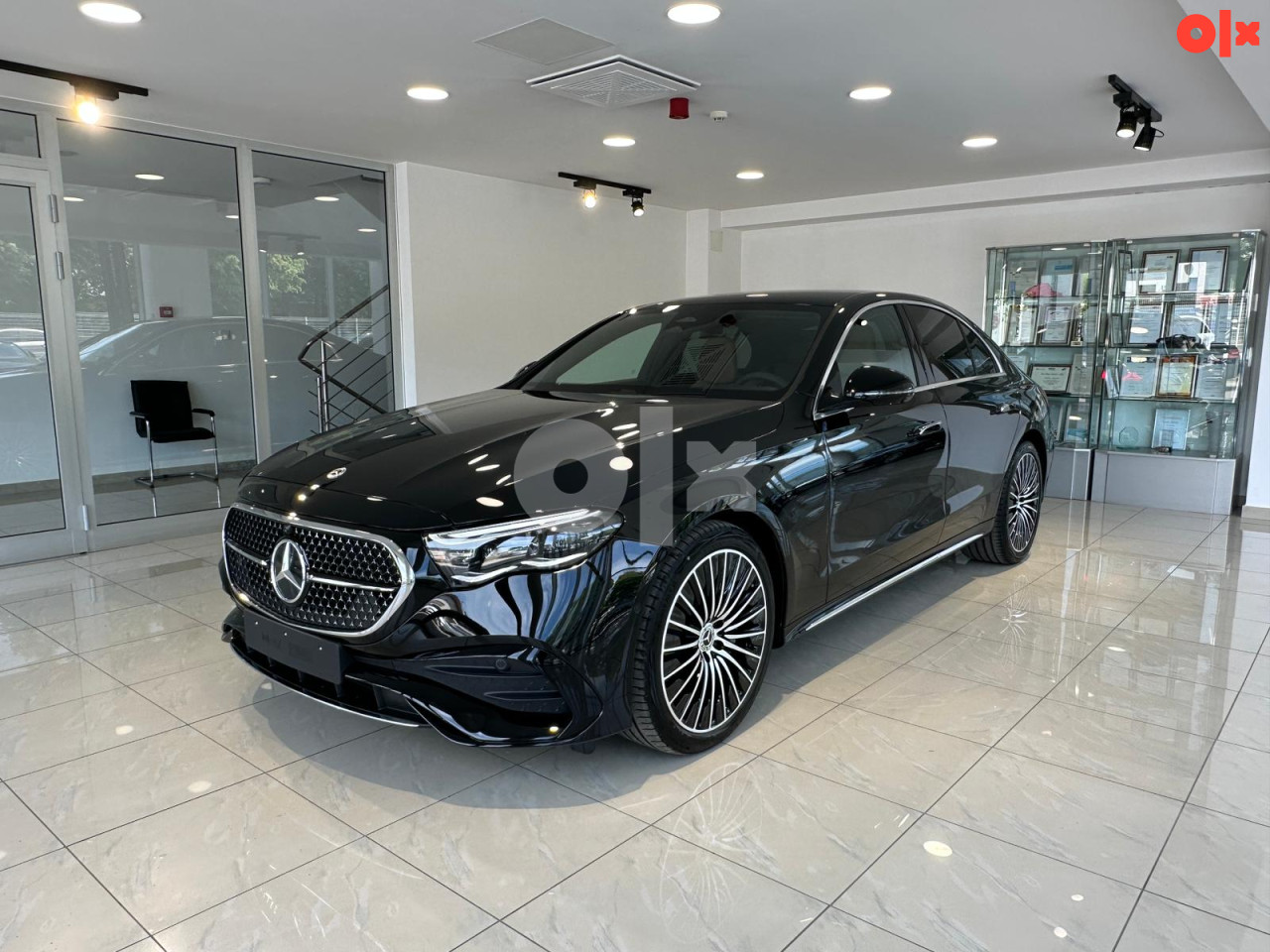 Mercedes-Benz E 220d 4M AMG DIGITAL SOFTCLOSE SUPERSCREEN