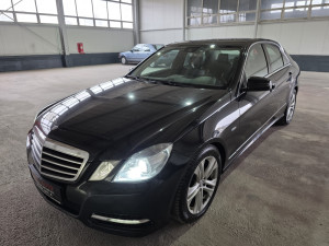 MERCEDES BENZ E 220 CDI W212 AVANTGARDE 2011.GODINA EXTRA STANJE