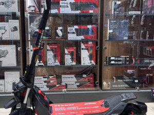 Segway KickScooter ZT3 PRO 16+, 130 kg, domet 70 km, 25 km/h, ...