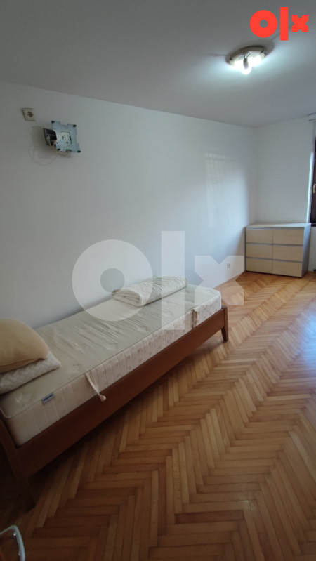 Centar Ciglane trosoban namješten stan 84m2 14
