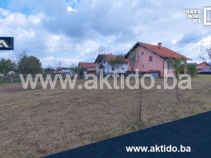 Zemljište - plac za kuću u Šarenjaku, grad Živinice