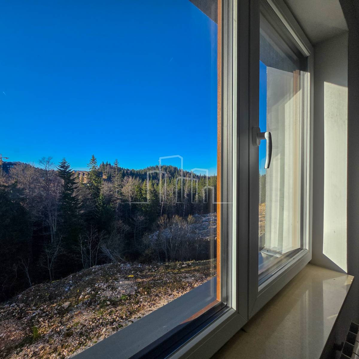 Apartman nov 33m2 Jahorina useljivo Nova Planina 3