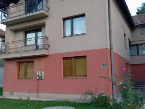 Kuća Hrasnica (Ilidža) Izdaje se sprat