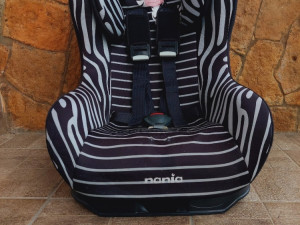 AUTOSJEDALICA ZA DJECU 0-18 KG   ZEBRA