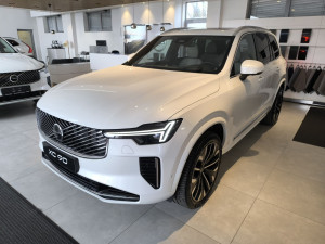 Volvo XC90 B5P AWD A ULTRA BRIGHT  7 sjedišta