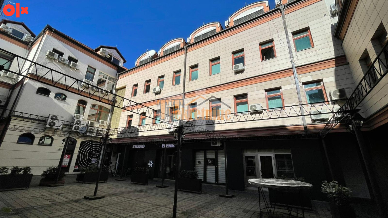 Poslovni prostor  210 m2 - Centar 13