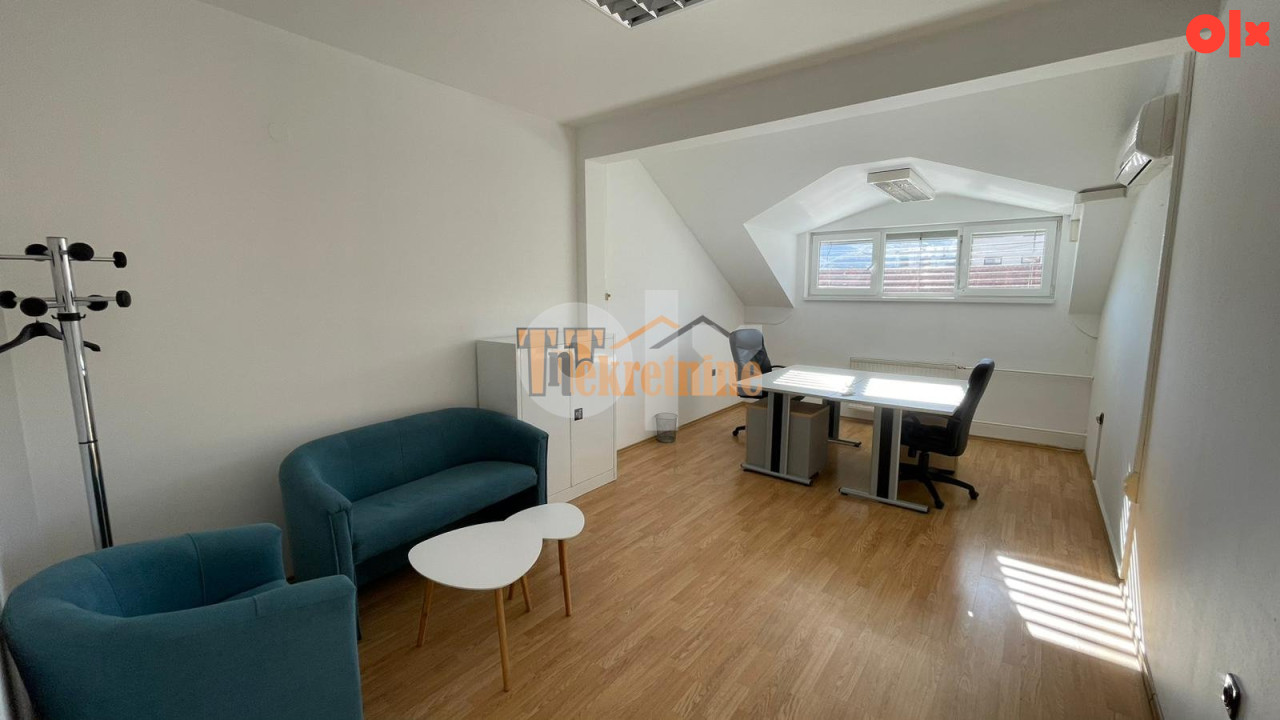 Poslovni prostor  210 m2 - Centar