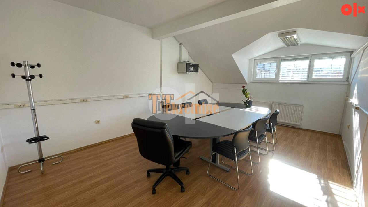 Poslovni prostor  210 m2 - Centar 2