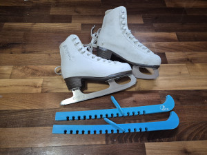 Klizaljke za umetničko klizanje Oxelo 32