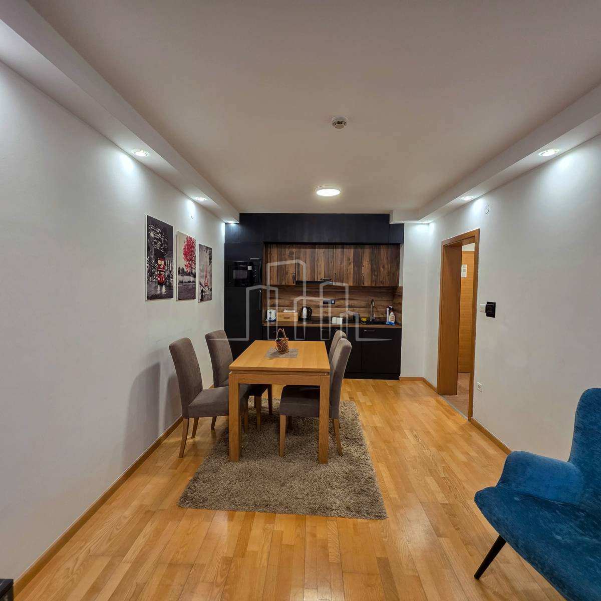 Apartman opremljen 49m2 sa garažom ApartHotel Jahorina 7
