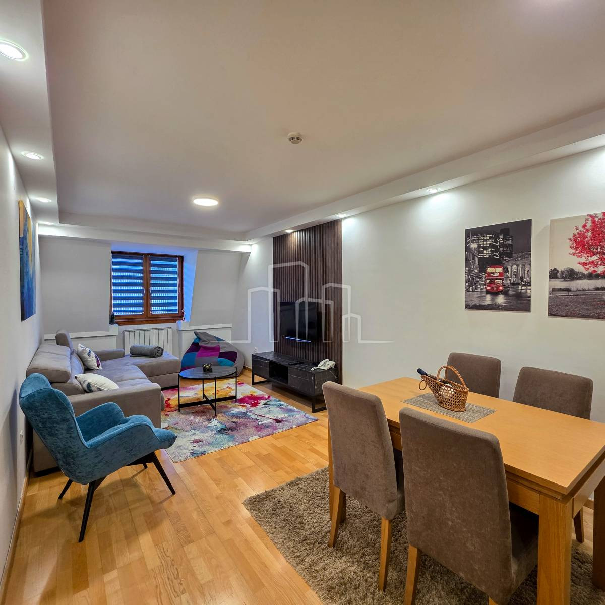 Apartman opremljen 49m2 sa garažom ApartHotel Jahorina 13