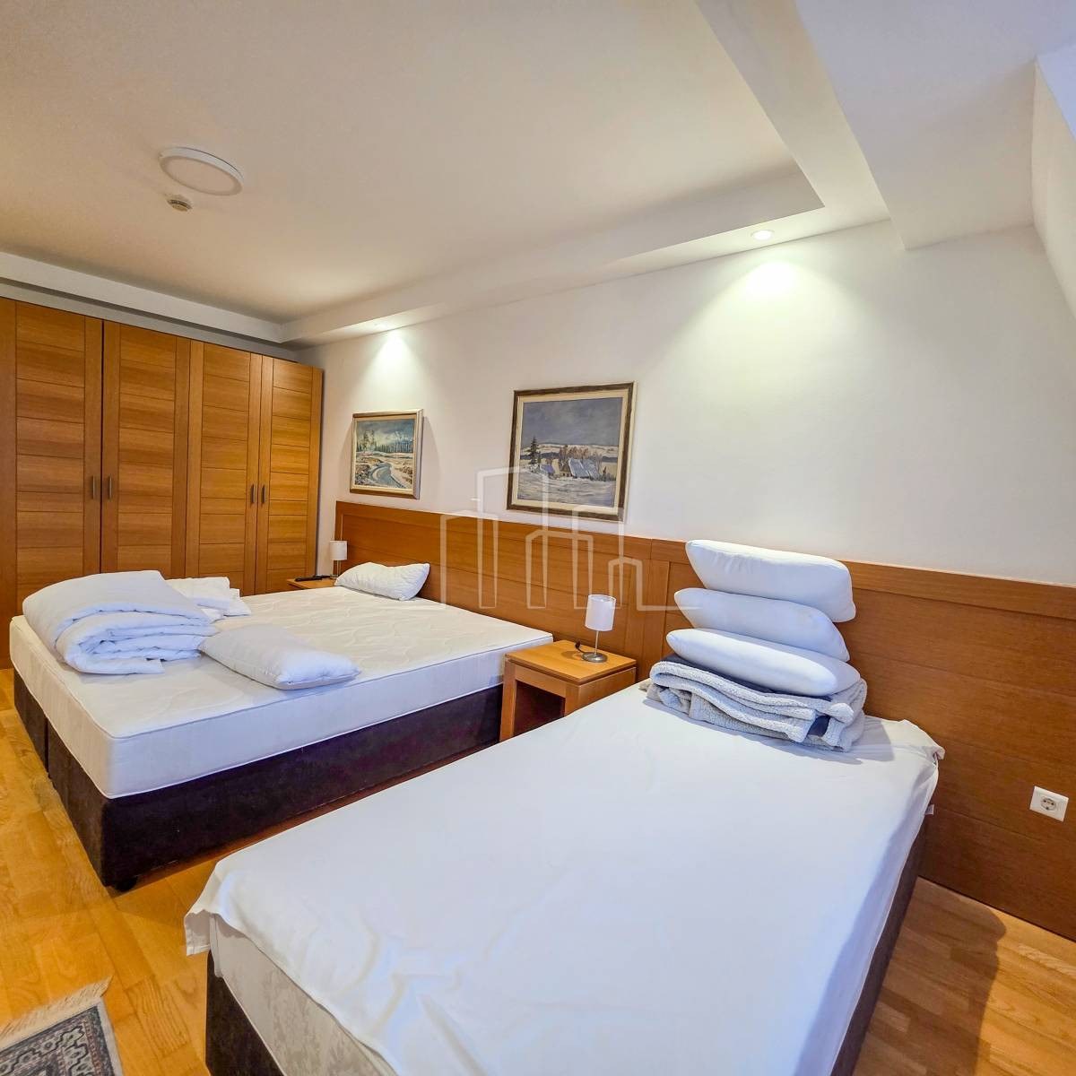 Apartman opremljen 49m2 sa garažom ApartHotel Jahorina 17