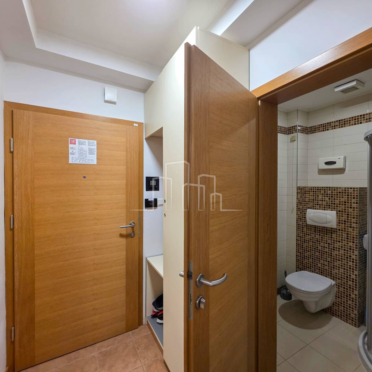 Apartman opremljen 49m2 sa garažom ApartHotel Jahorina 18
