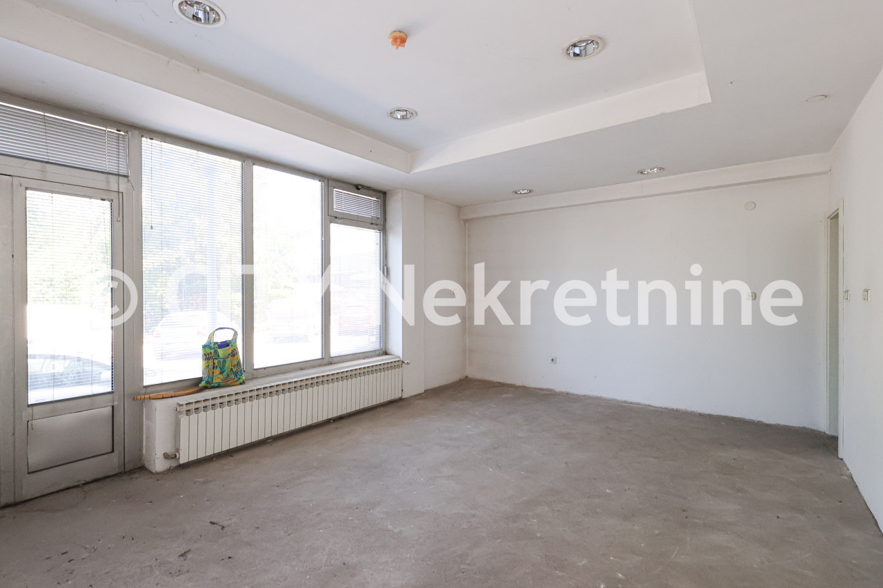 Poslovni prostor - Novi Grad - Otoka - 29 m2 2