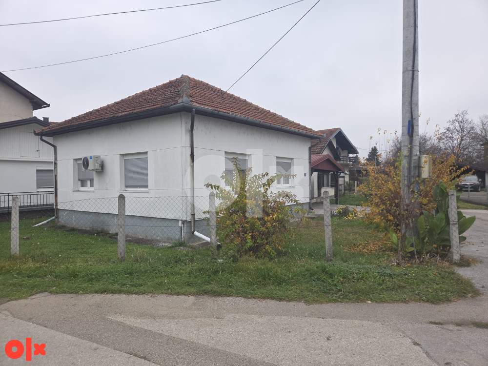 Dvije kuće u centru grada 6