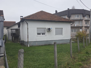 Two houses in the city center. Opportunity to buy one house read photo 4