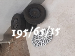 Gume sa felgama i ratkapama 195/65/15