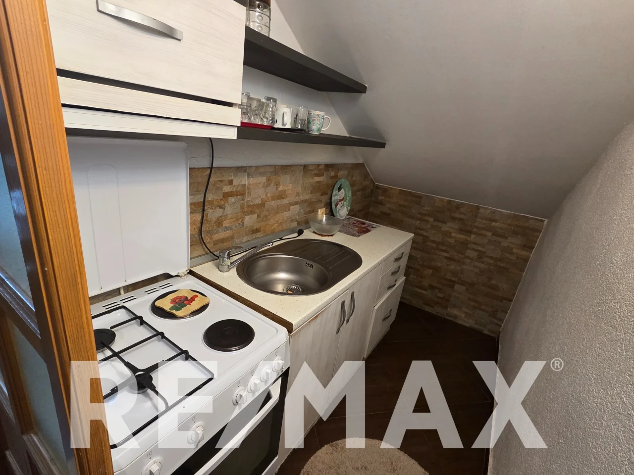 Troiposoban stan u privatnoj kući, 75 m², N.Varoš - Ansicht 4