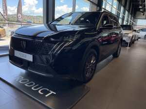 PEUGEOT 5008 ALLURE HIBRID 145 AUTOMATIK