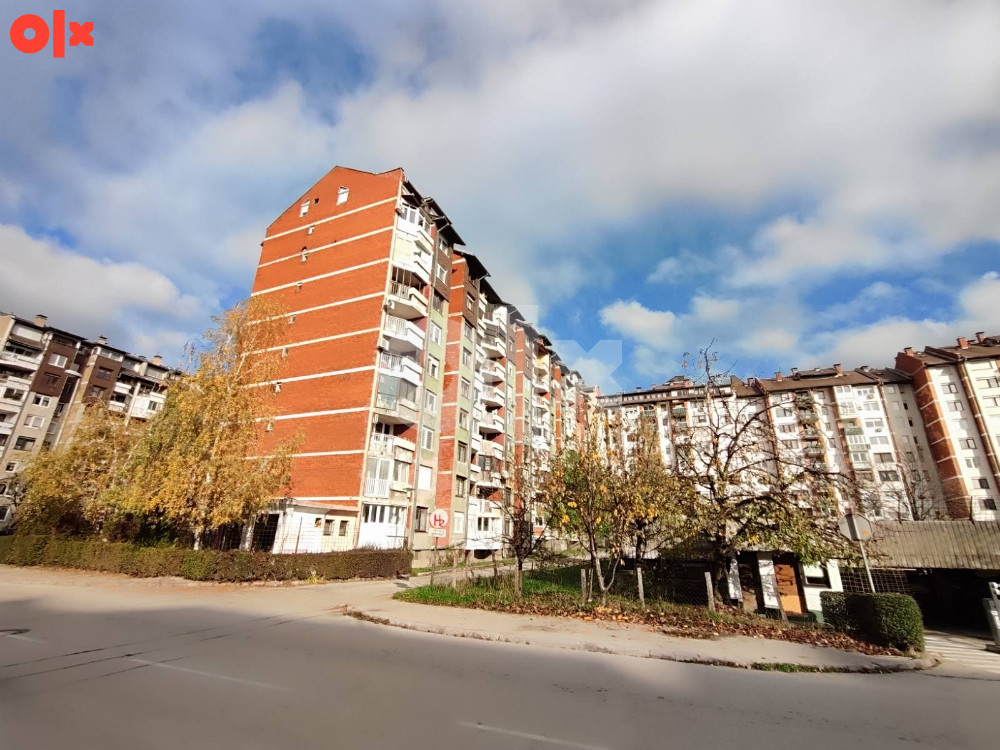 Vojničko Polje trosoban namješten stan 75m2